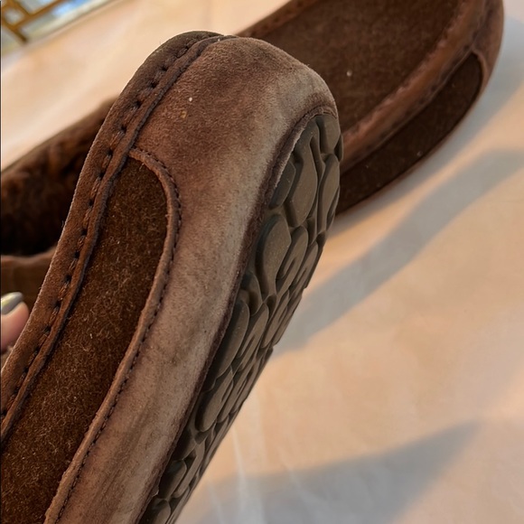 UGG - Picture 7 of 12